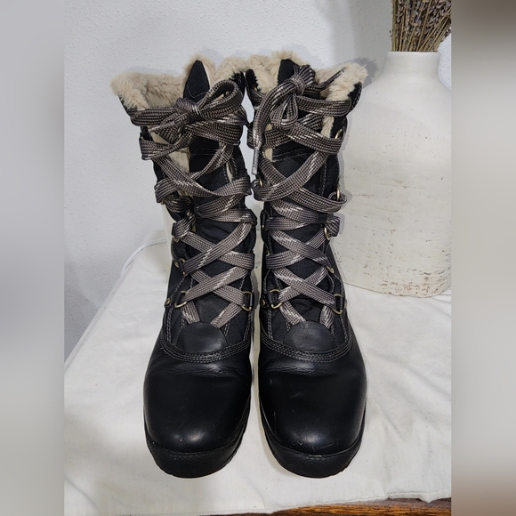 Timberland Mount Hope Waterproof Snow Boot Black 8709R Sz 10 Cordura Gripstick - Picture 2 of 13